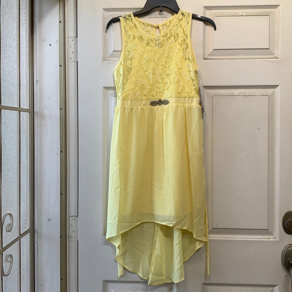 Yellow lace high-low dress, brand new never worn with tags